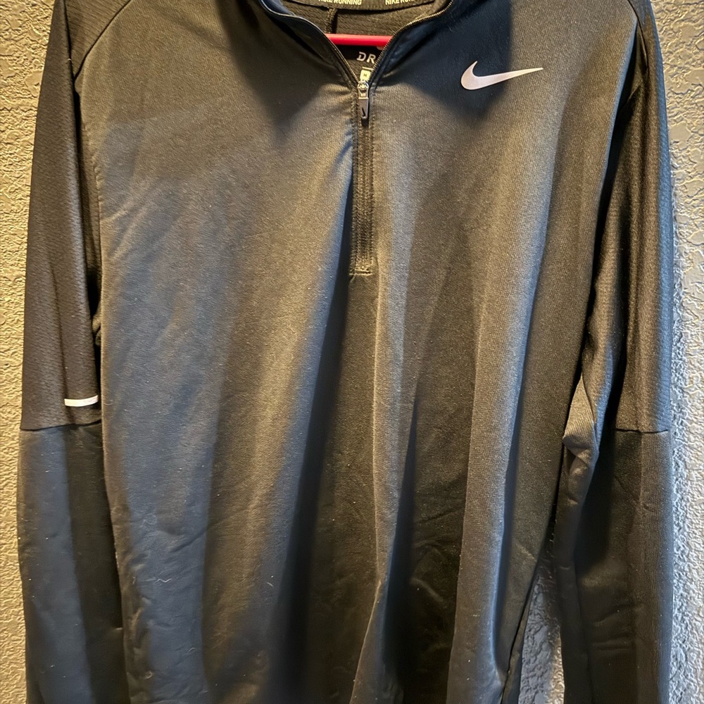 Nike women’s dri-fit running half-zip long sleeve top